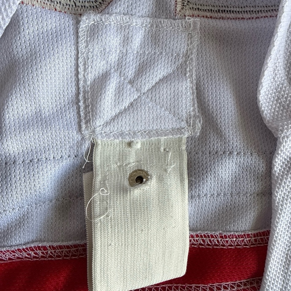 Reebok White and Black Men's Jersey - Picture 6 of 7